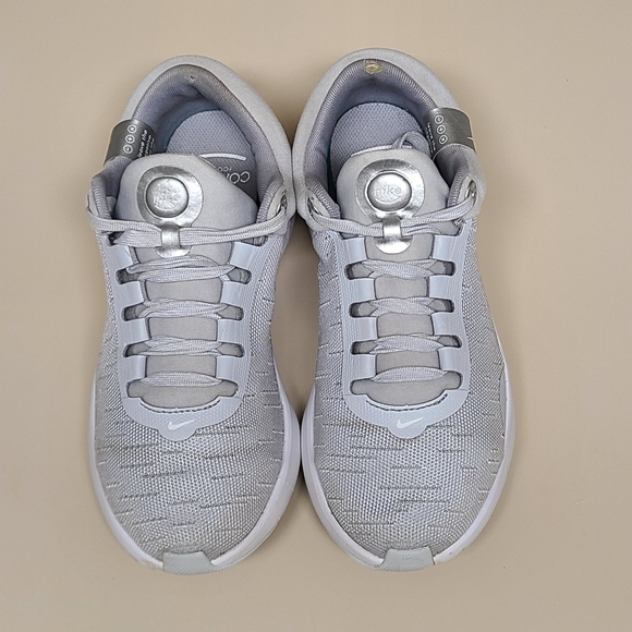 Nike Renew Serenity Run Premium trainer running sneakers size 7 1/2 - Picture 5 of 12